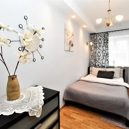 Rental Apartments Piwna * Warsaw